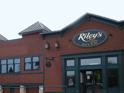 Riley's By the River